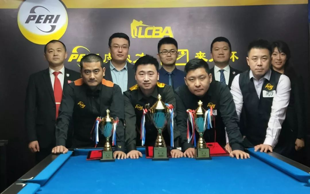 年轻球员在 年轻球员在